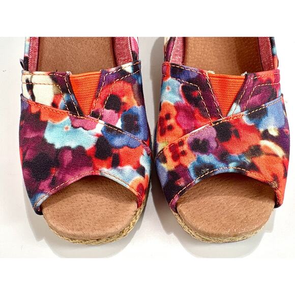 Toms Women's 9 Espradille Canvas Sandals Peep Toe Floral Wedge Heels Summer Shoe - Picture 2 of 8
